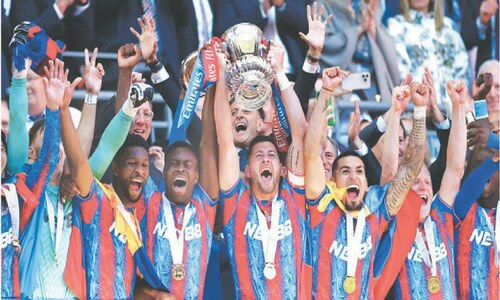Palace&rsquo;s Eze seals historic FA Cup final win against City