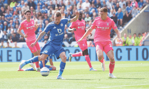 Arsenal secure Champions League place, Everton win on Goodison farewell Arsenal secure Champions League place, Everton win on Goodison farewell