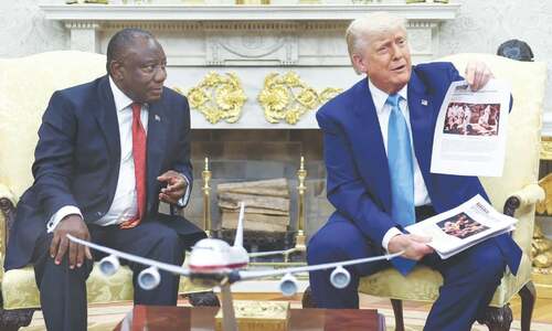Trump ambushes Ramaphosa with ‘genocide’ accusation Trump ambushes Ramaphosa with ‘genocide’ accusation