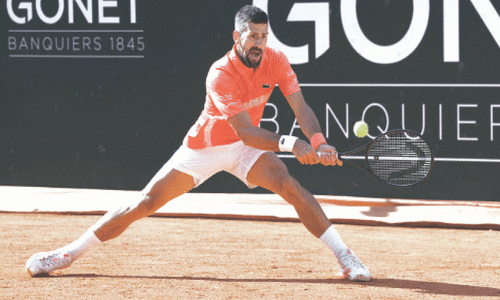 Djokovic closes on 100th ATP title by reaching Geneva final