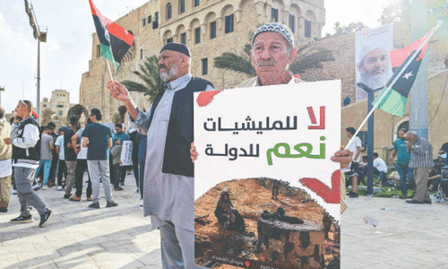 Egypt flies home 71 nationals from Libya after unrest