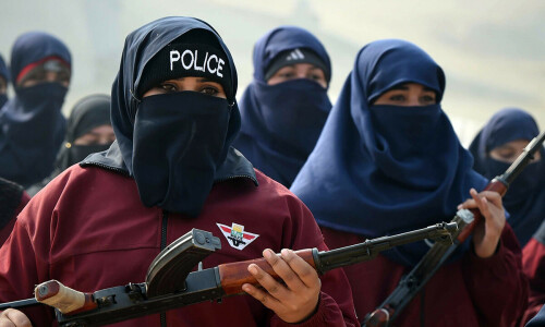 Punjab police kill four &lsquo;militants&rsquo; near KP border
