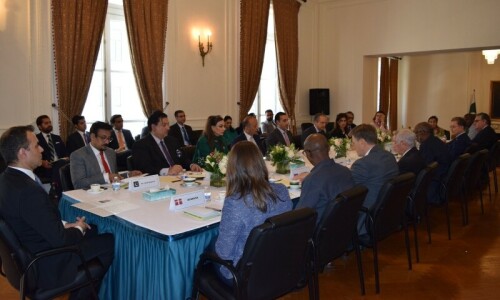 Pakistani delegation briefs UNSC members on Indian ‘threat to regional peace’ Pakistani delegation briefs UNSC members on Indian ‘threat to regional peace’