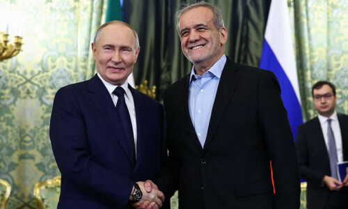 Putin ready to &lsquo;help resolve&rsquo; Iran nuclear stand-off: Kremlin