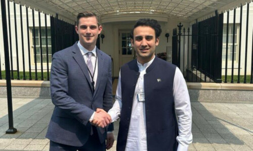 Crypto minister Saqib, US officials discuss blockchain rules