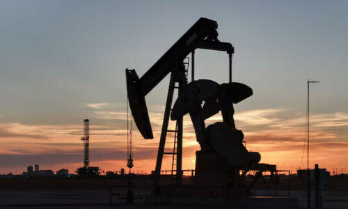 Oil prices drift higher