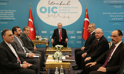 Erdogan tells Iran&rsquo;s top diplomat resuming talks only way to solve nuclear dispute