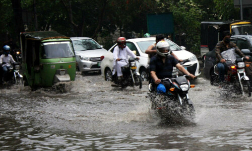 Floods, heavy rains kill 32 in two days Floods, heavy rains kill 32 in two days