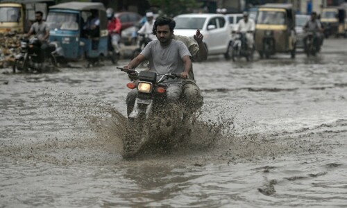 Four more die as rain, power outages continue in Karachi Four more die as rain, power outages continue in Karachi