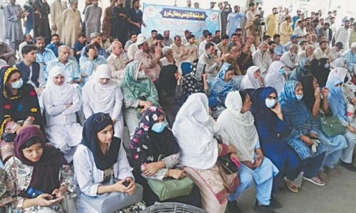 Hospital employees observe token strike for restoration of allowance Hospital employees observe token strike for restoration of allowance
