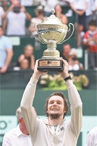 Bublik sees off Medvedev to claim second title on grass in Halle