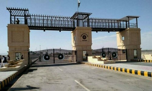Iran border closure puts edibles out of reach for Mashkhel in Balochistan