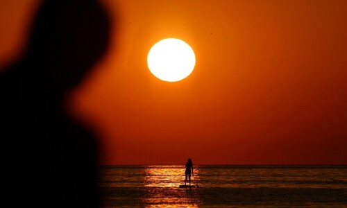 Heatwave across Europe leaves 8 dead as early summer temperatures hit records Heatwave across Europe leaves 8 dead as early summer temperatures hit records