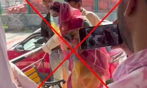 Fact check: Viral video does not show woman Punjab assistant commissioner slapping man over an illegal stall