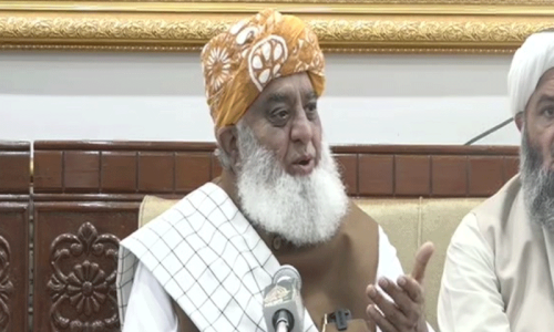 JUI-F chief Fazl advises &lsquo;change&rsquo; in Khyber Pakhtunkhwa administration