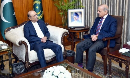 President Zardari, PM Shehbaz reiterate commitment to work together for country