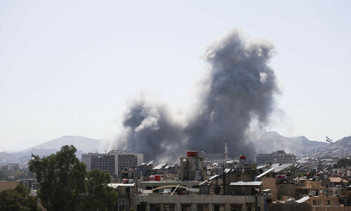 Israel bombs Syria army HQ after warning Damascus to leave Druze alone