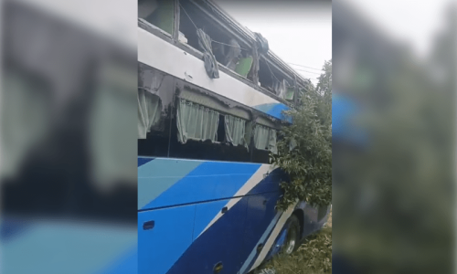 Three musicians slain, 13 hurt in Kalat bus ambush