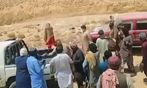 بلوچستان میں پسند کی شادی کرنے والا جوڑا سرعام قتل، واقعے کی دردناک ویڈیو وائرل