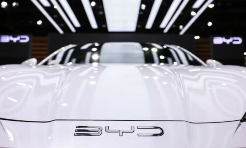 BYD to roll out first  plug-in hybrid pickup