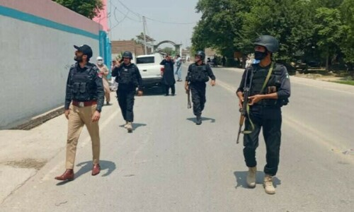 Cop martyred in Karak; attack on Bannu police station foiled