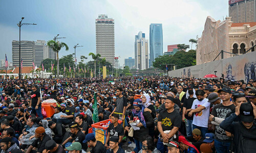 Thousands rally in Malaysia to call for PM Anwar&rsquo;s resignation