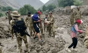 Officials grilled for letting tourists go to flood-hit areas