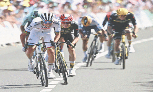 Pogacar back in yellow after winning stage seven