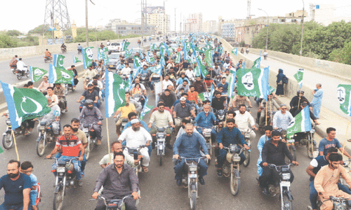 Sindh govt crackdown over new number plates draws flak from opposition