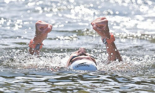 Wellbrock wins world 10km swim after water quality delay