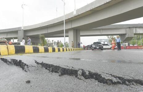 Downpour exposes quality of Rs4.1bn F-8 Interchange project Downpour exposes quality of Rs4.1bn F-8 Interchange project