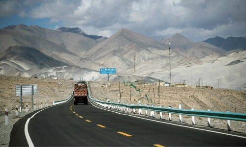 Pakistan, China committed to next phase of CPEC