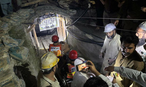 Rescue operation underway after emerald mine collapses in KP’s Malook Abad Rescue operation underway after emerald mine collapses in KP’s Malook Abad