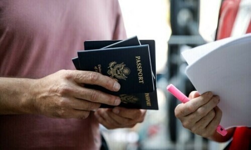 Uganda reaches agreement with US to take migrants Uganda reaches agreement with US to take migrants