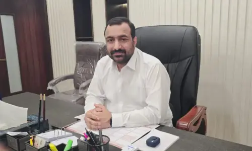 Karachi police release PPP leader Saeed Ghani&rsquo;s brother for want of evidence