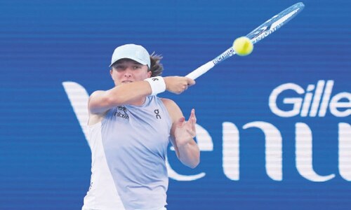 Alcaraz wins Cincinnati Open crown as Sinner retires; Swiatek tops Paolini