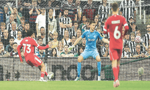 Ngumoha in dream debut with late winner for Liverpool at Newcastle