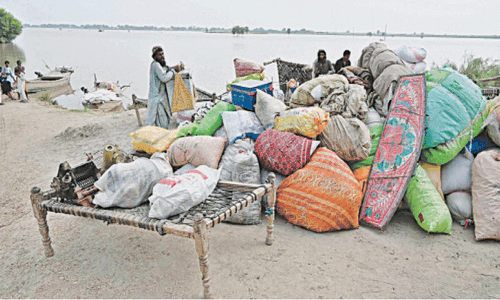 Thousands of people, livestock relocated from Sindh&rsquo;s flood-prone areas