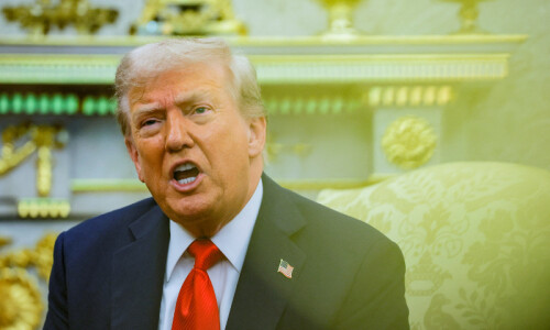 Trump says he plans to hold talks on Ukraine in coming days