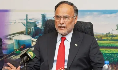 Pakistan, China agree on $7bn ML-1 financing consortium Pakistan, China agree on $7bn ML-1 financing consortium