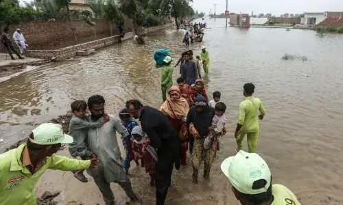 Gujrat flooding: Main commercial areas return to normalcy Gujrat flooding: Main commercial areas return to normalcy