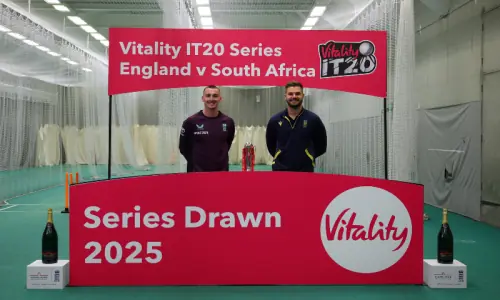 Rain has final say as England and South Africa share T20 series