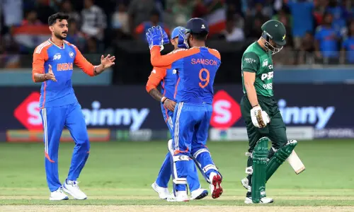 ‘Lack of sportsmanship’: Reactions pour in after India refuse to shake hands with Pakistan in Asia Cup