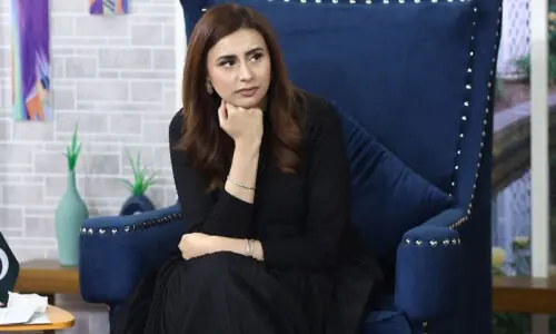 ہوٹل میں قیام کے دوران ان دیکھی قوت میرے بال کھینچتی رہی، مدیحہ نقوی