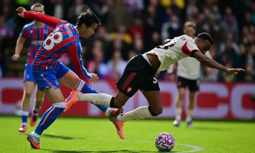 Liverpool’s perfect start ended by Crystal Palace, Man Utd beaten at Brentford Liverpool’s perfect start ended by Crystal Palace, Man Utd beaten at Brentford
