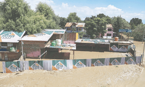 Yamuna crosses danger mark as heavy rains flood Delhi Yamuna crosses danger mark as heavy rains flood Delhi