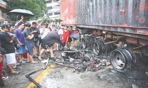 Thousands take to streets as Manila protests flood control fraud