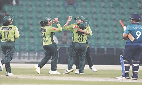 CRICKET: WOMEN AT THE CREASE