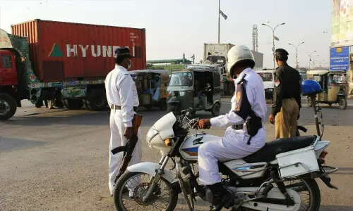 سندھ میں نئے ٹریفک جرمانے اور ڈی میرٹ پوائنٹس سسٹم متعارف کرا دیا گیا