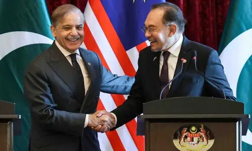 ‘Welcome step’: PM hails Malaysian announcement of import of Halal meat worth $200m from Pakistan ‘Welcome step’: PM hails Malaysian announcement of import of Halal meat worth $200m from Pakistan
